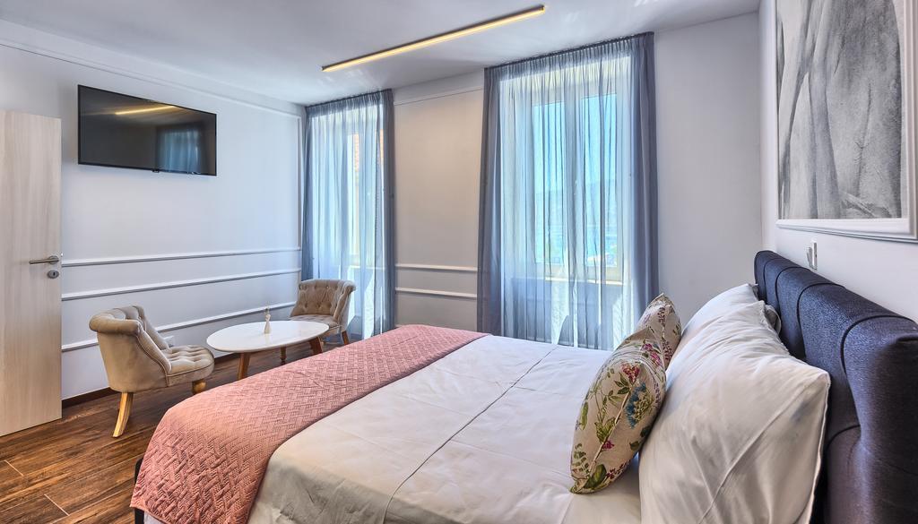 Mincheta - Luxury Rooms Primosten Bagian luar foto