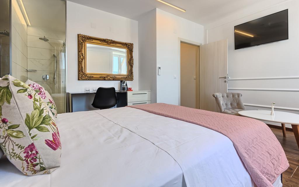 Mincheta - Luxury Rooms Primosten Bagian luar foto